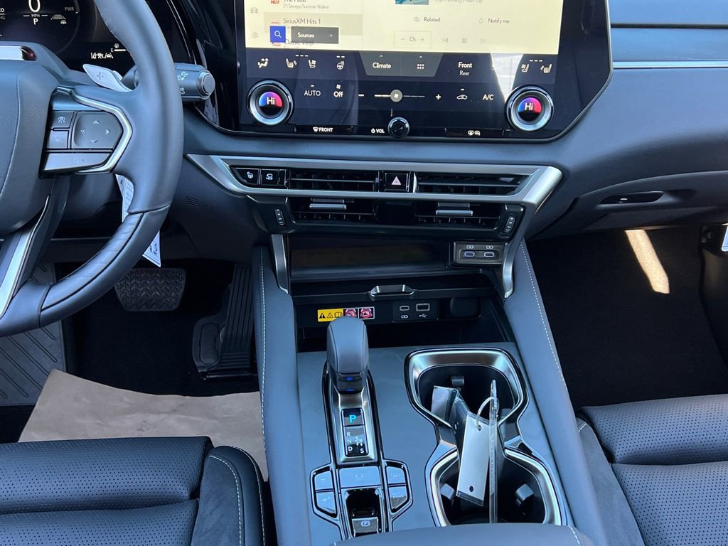 New 2026 Lexus RX 450h AWD image 10