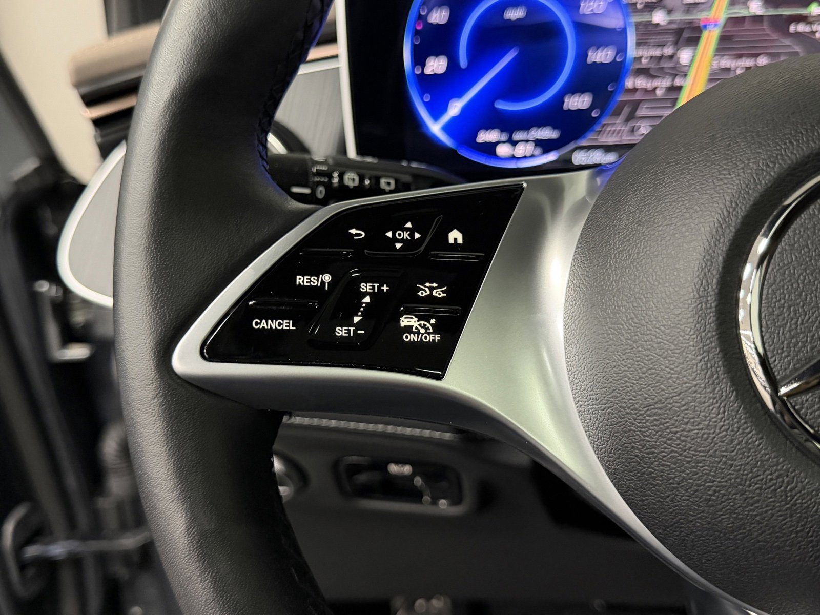 Used 2025 Mercedes-Benz EQE 350+ SUV image 30