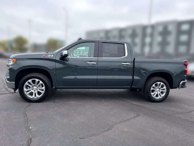 Used 2026 Chevrolet Silverado 1500 LTZ AWD/4WD image 2