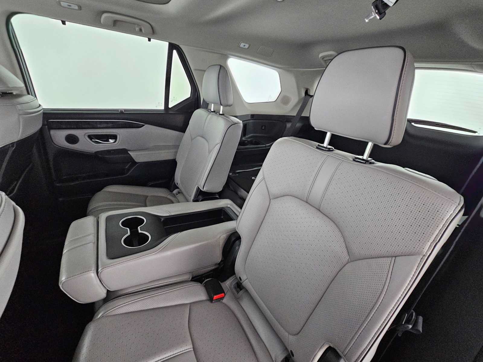 Used 2023 Honda Pilot Elite image 19