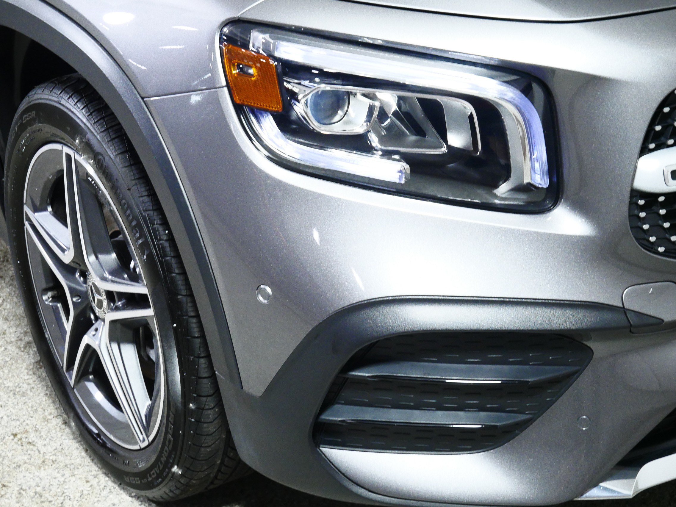 Used 2023 Mercedes-Benz GLB 250 4MATIC image 16