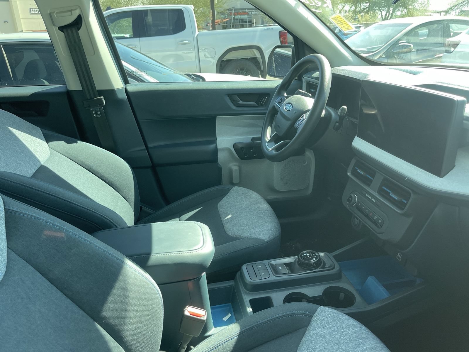 Used 2025 Ford Maverick XLT w/ Equipment Group 302A AWD/4WD image 7