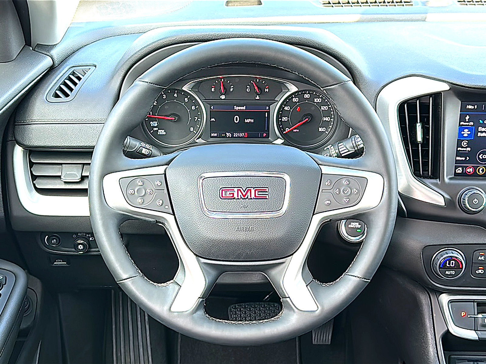 Used 2024 GMC Terrain SLT w/ Elevation Edition AWD/4WD image 27