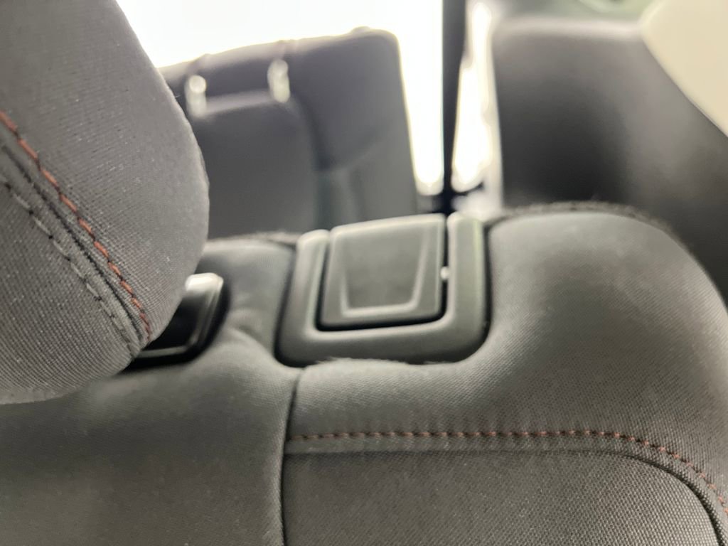 Used 2025 Ford Explorer Active image 15