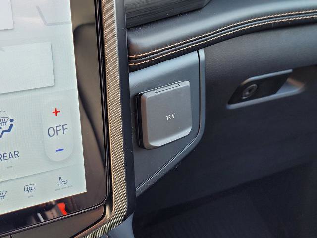 New 2024 Ford Expedition Max Platinum image 24