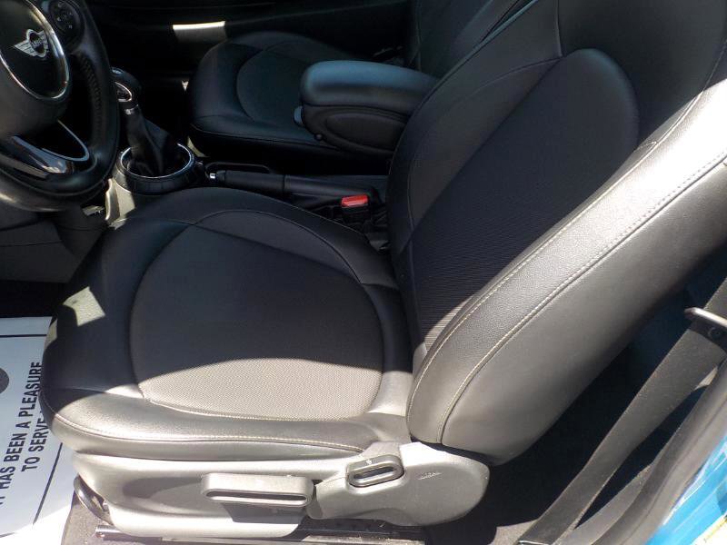 Used 2016 MINI Cooper 2-Door Hardtop image 15