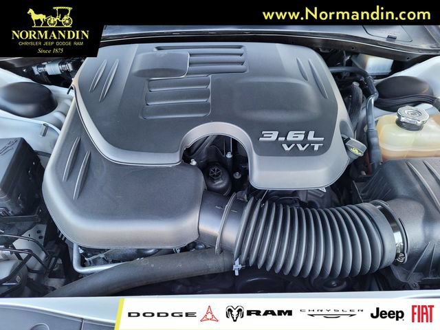 Used 2019 Dodge Charger SXT RWD image 20