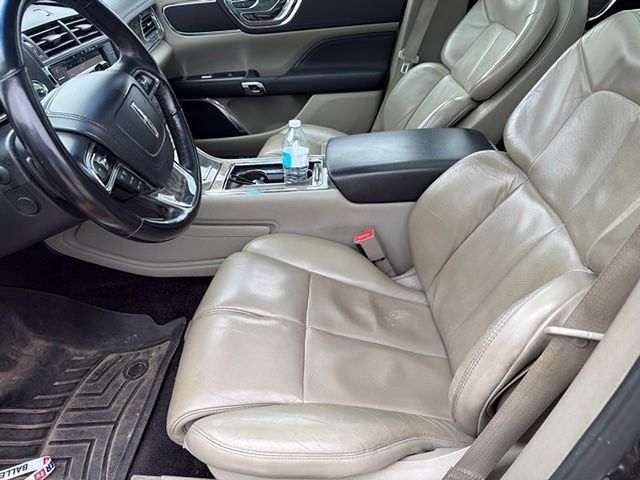 Used 2017 Lincoln Continental Reserve AWD/4WD image 5