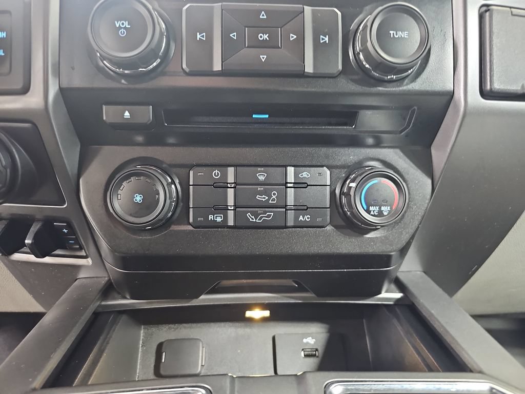 Used 2016 Ford F150 XLT w/ Equipment Group 301A Mid AWD/4WD image 27
