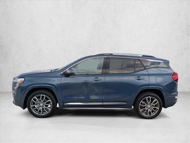 Used 2024 GMC Terrain Denali w/ Denali Premium Package AWD/4WD image 9