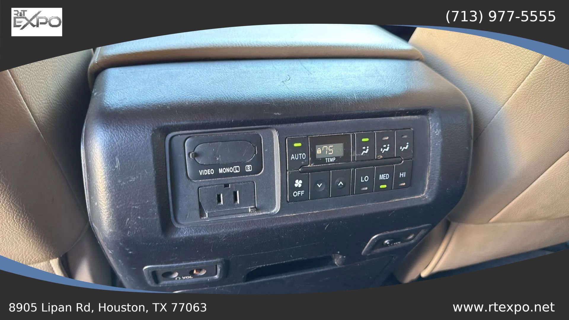 Used 2013 Toyota Sequoia Platinum RWD image 34