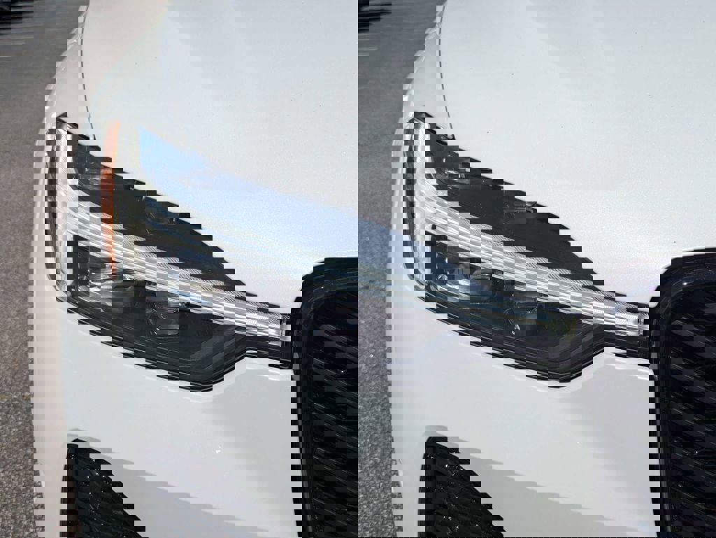 New 2026 Volvo XC60 B5 Plus w/ Protection Package Premier image 10