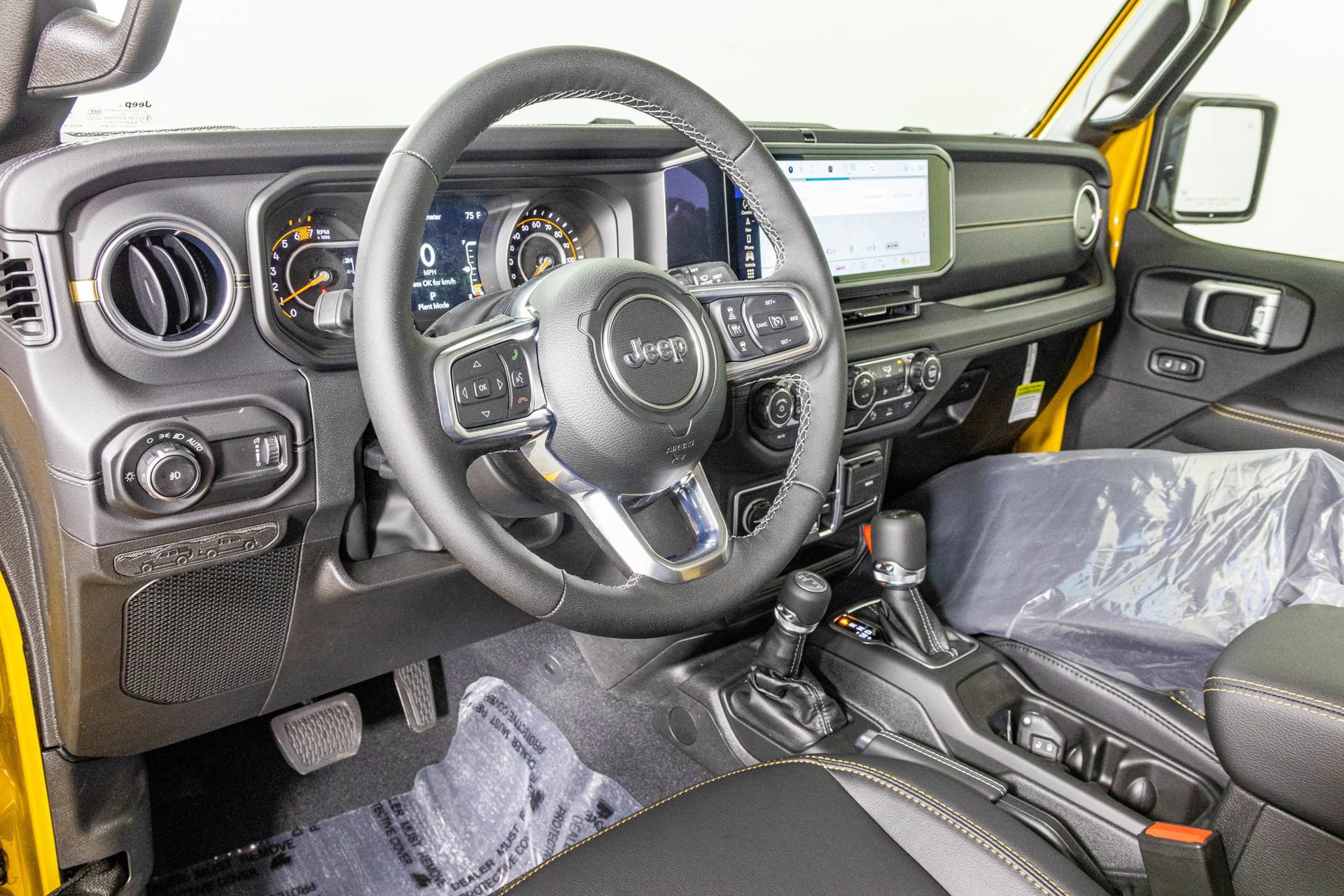 New 2026 Jeep Wrangler Unlimited Sahara AWD/4WD image 3