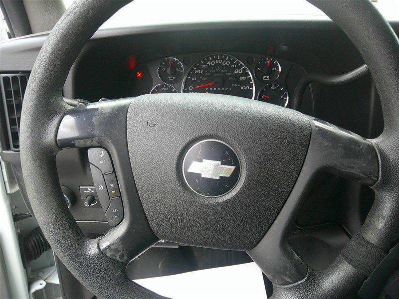 Used 2010 Chevrolet Express 1500 AWD w/ Power Package image 11