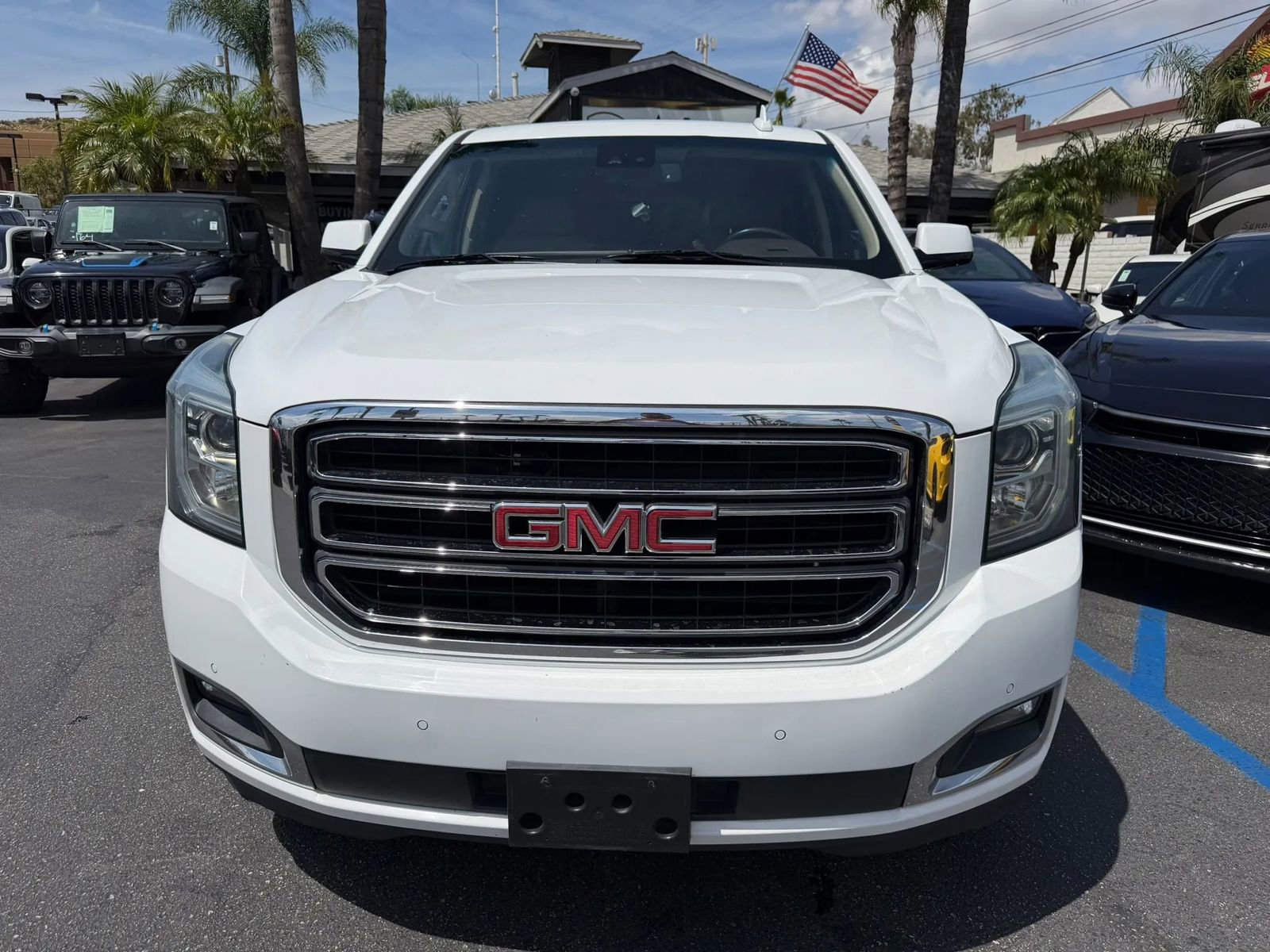 Used 2018 GMC Yukon XL SLT w/ Open Road Package image 2