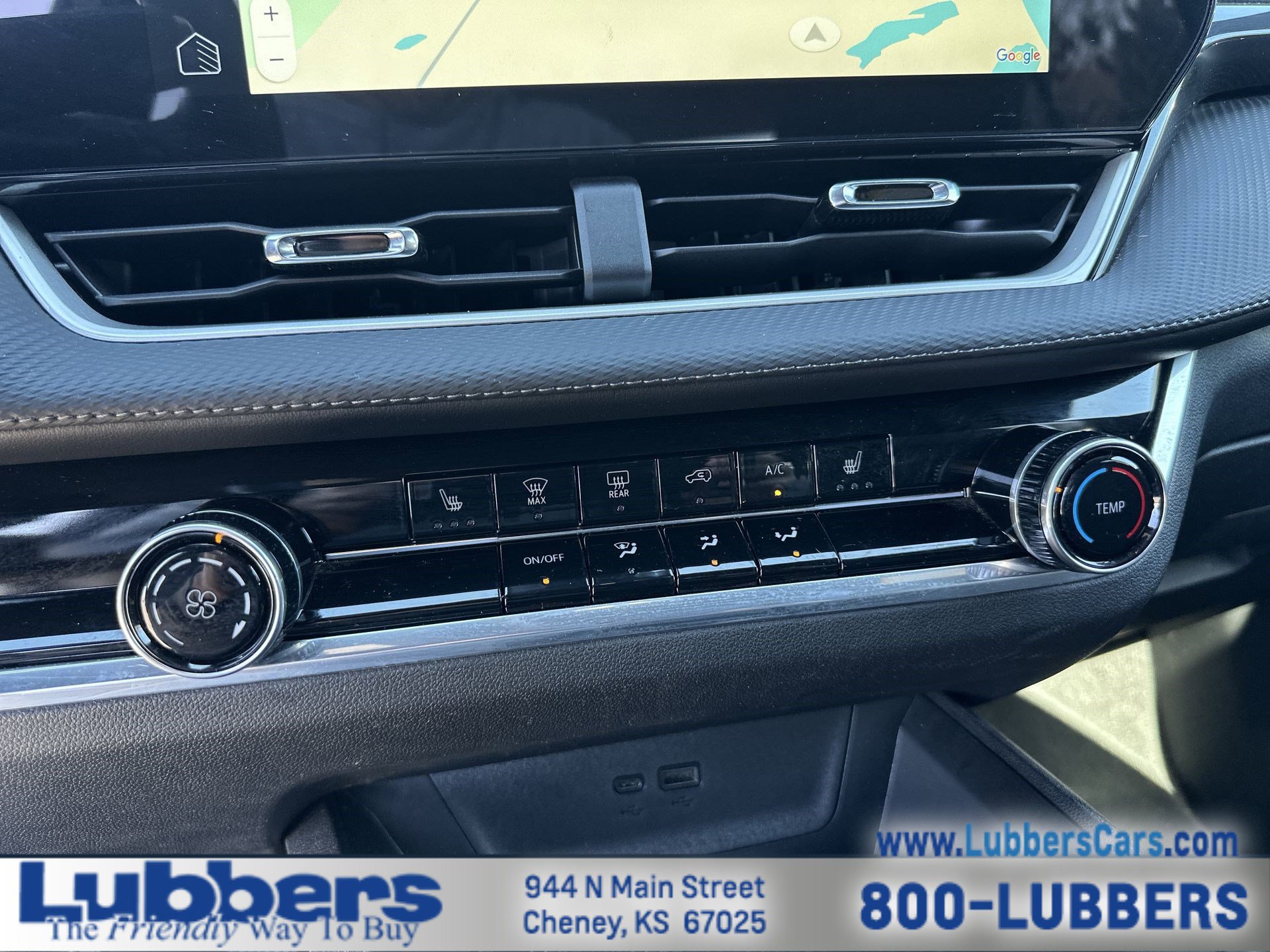 Used 2025 Chevrolet Equinox LT FWD image 18