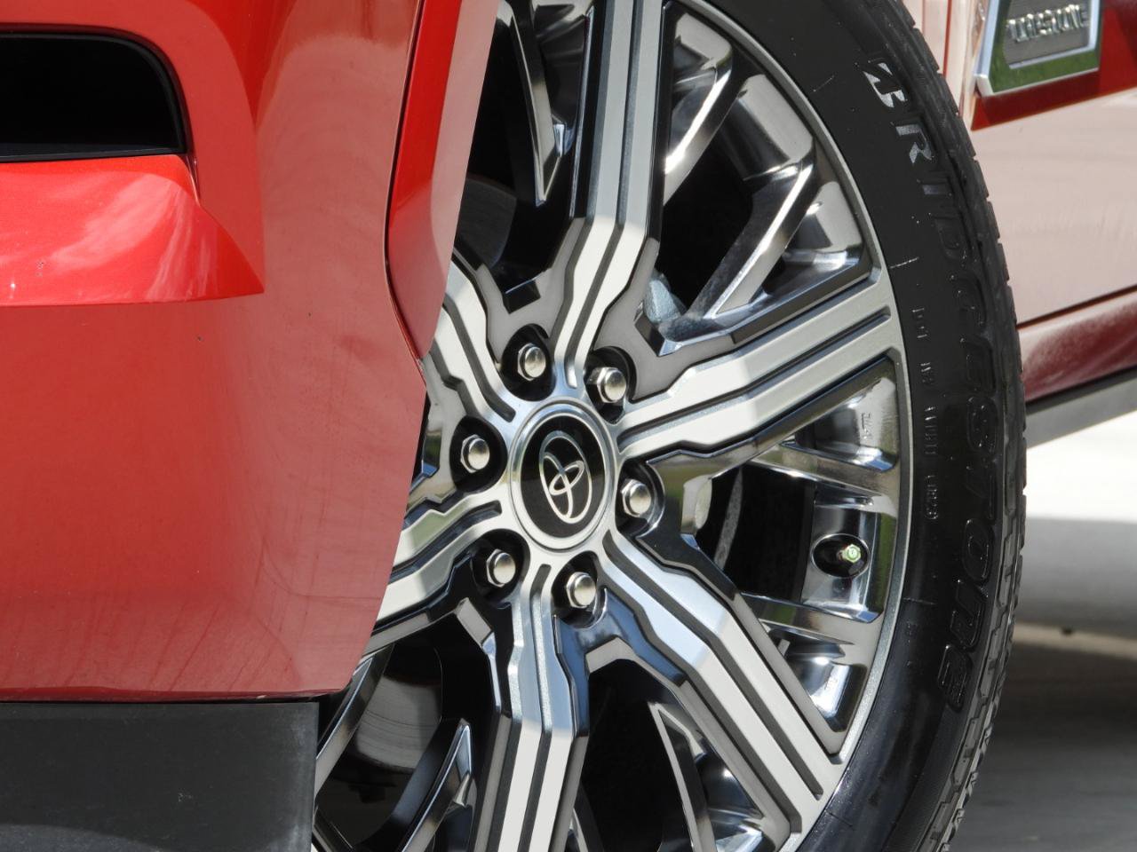 Used 2023 Toyota Sequoia Capstone AWD/4WD image 7