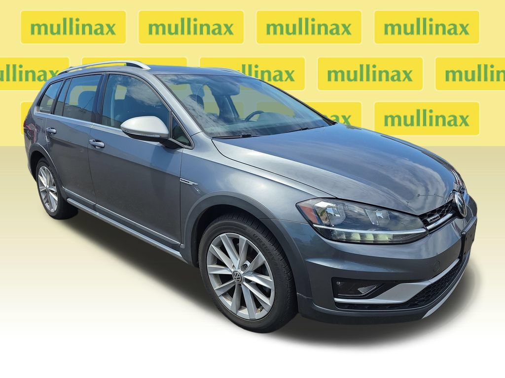 Used 2019 Volkswagen Golf Alltrack S AWD/4WD image 1