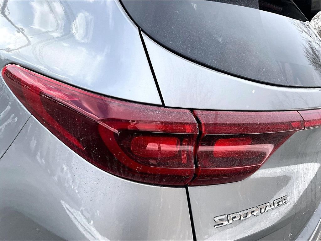 Used 2022 Kia Sportage EX w/ EX Technology Package image 33