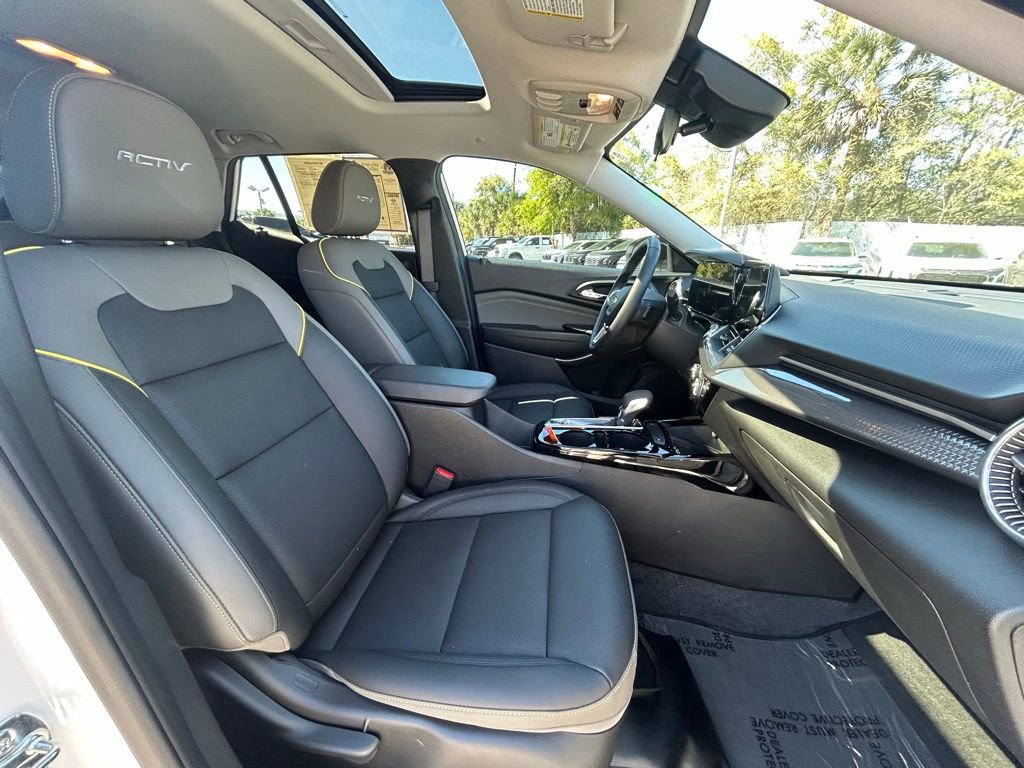 Used 2026 Chevrolet Trax ACTIV w/ Sunroof Package FWD image 23