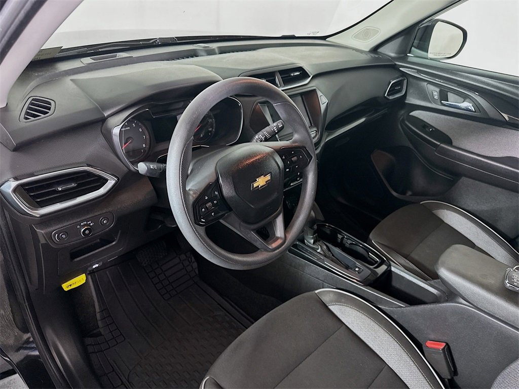 Used 2023 Chevrolet TrailBlazer LT image 29