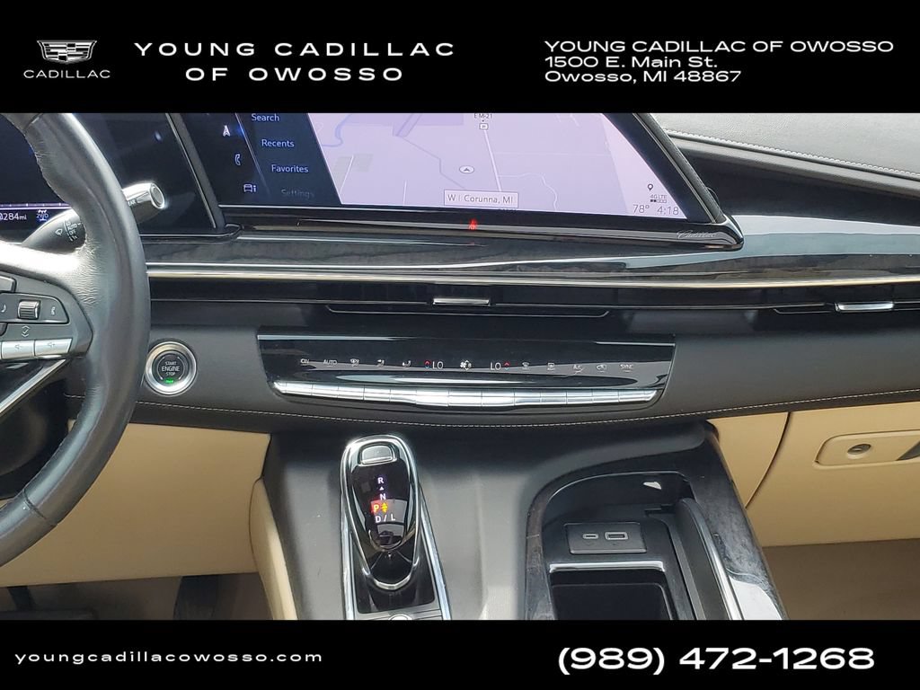 Used 2024 Cadillac Escalade Premium Luxury AWD/4WD image 29