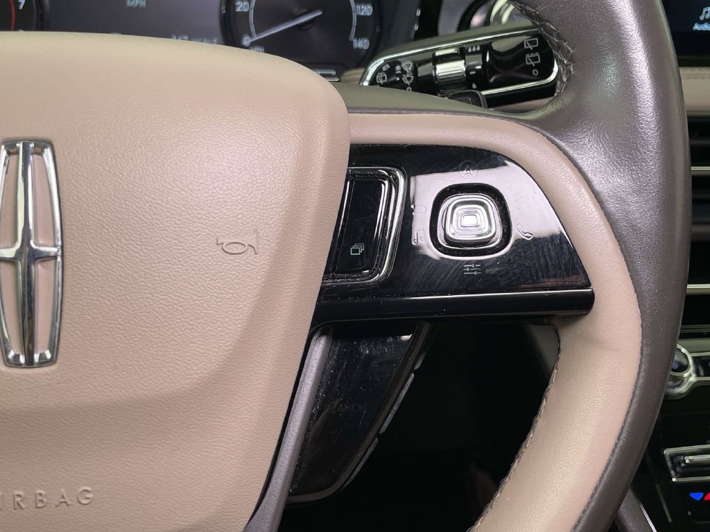 Used 2021 Lincoln Corsair AWD image 30