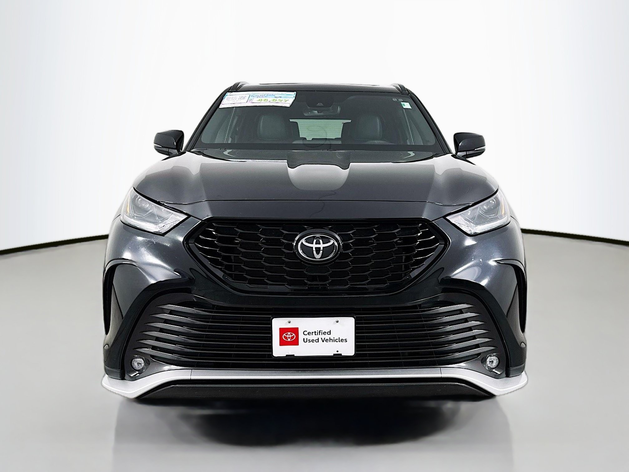 Certified 2025 Toyota Highlander XSE AWD/4WD image 2