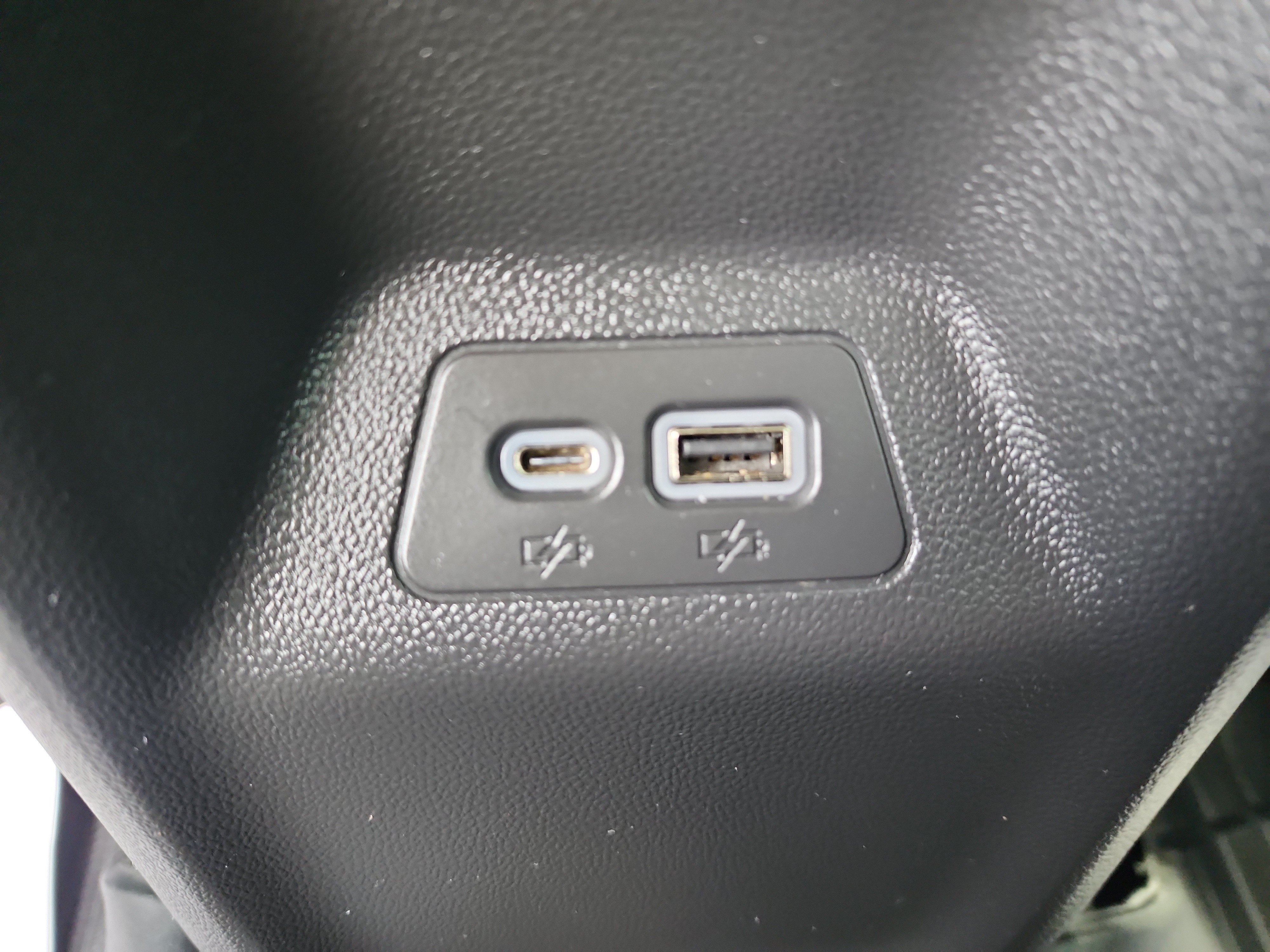 Certified 2022 Buick Envision Essence w/ Safety Package AWD/4WD image 25