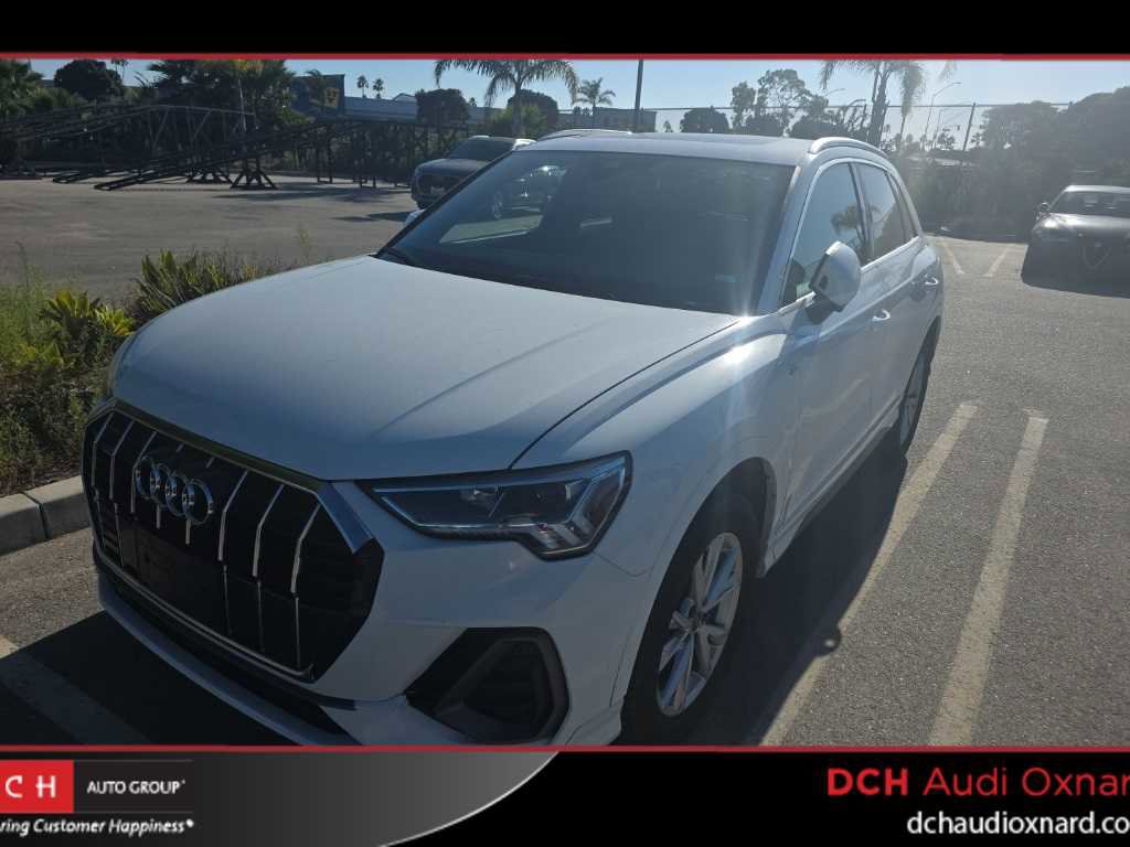 Used 2024 Audi Q3 2.0T Premium