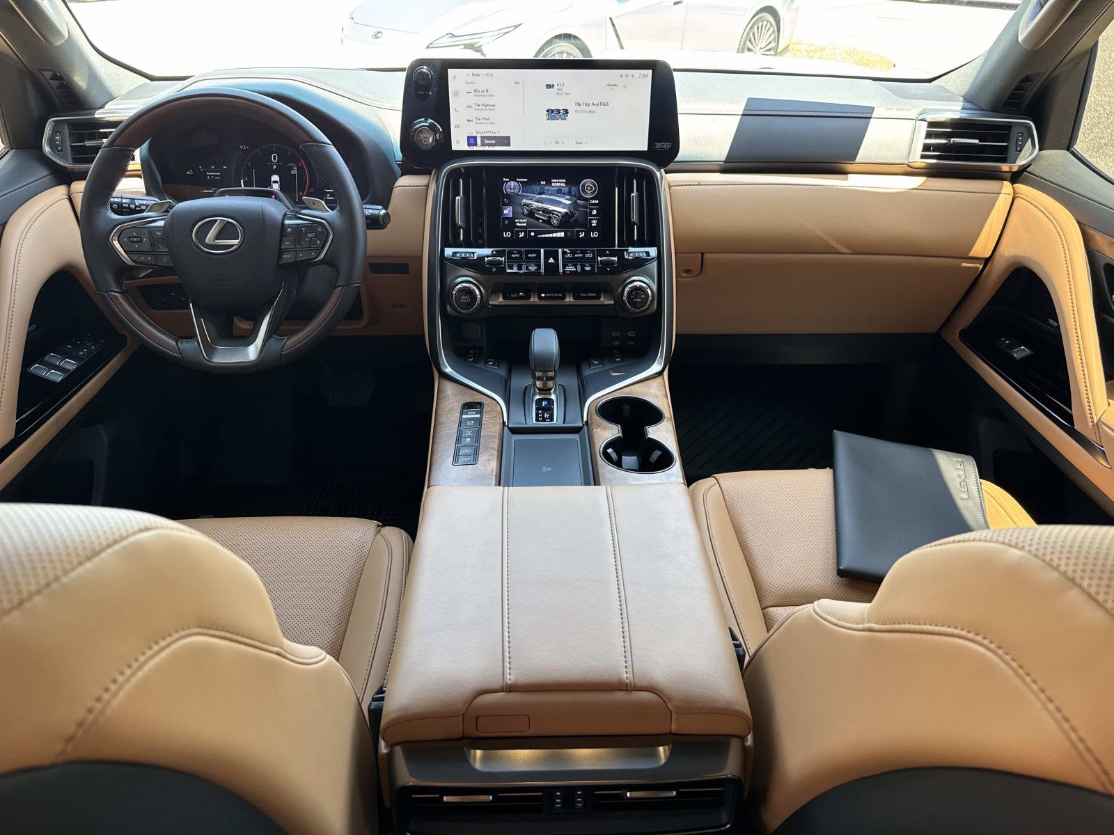Certified 2025 Lexus LX 700h Luxury w/ Appearance Package AWD/4WD image 20