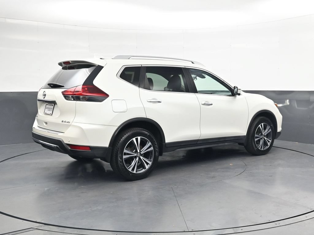 Used 2020 Nissan Rogue SV w/ Premium Package AWD/4WD image 5