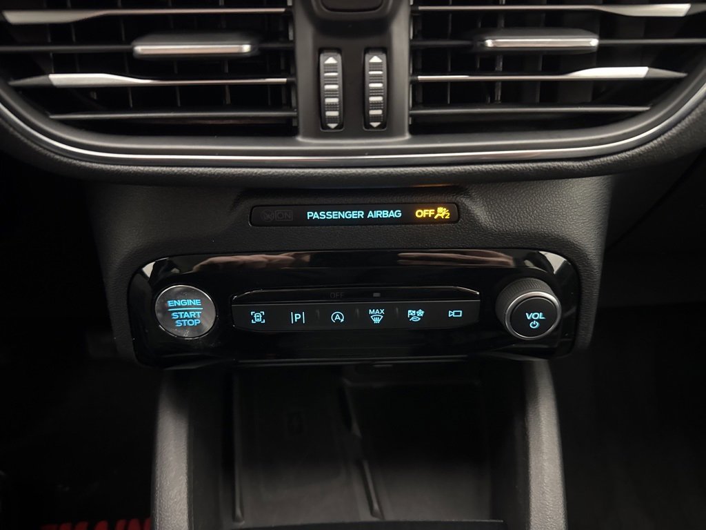 Used 2024 Ford Escape Platinum image 34