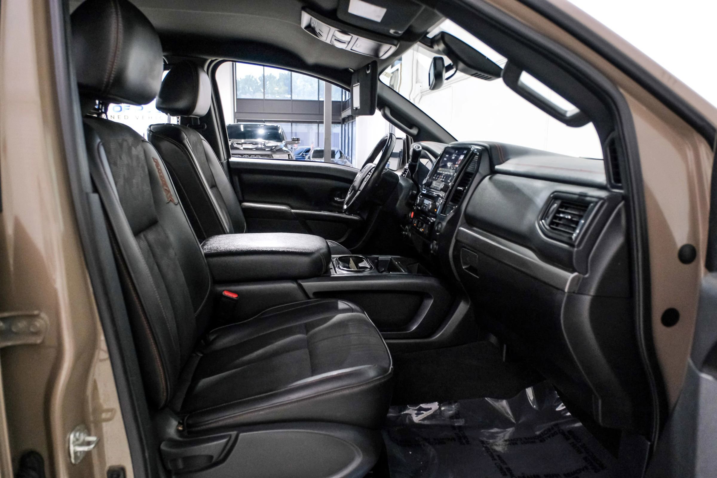 Used 2021 Nissan Titan PRO-4X w/ Off Road Protection Package image 33
