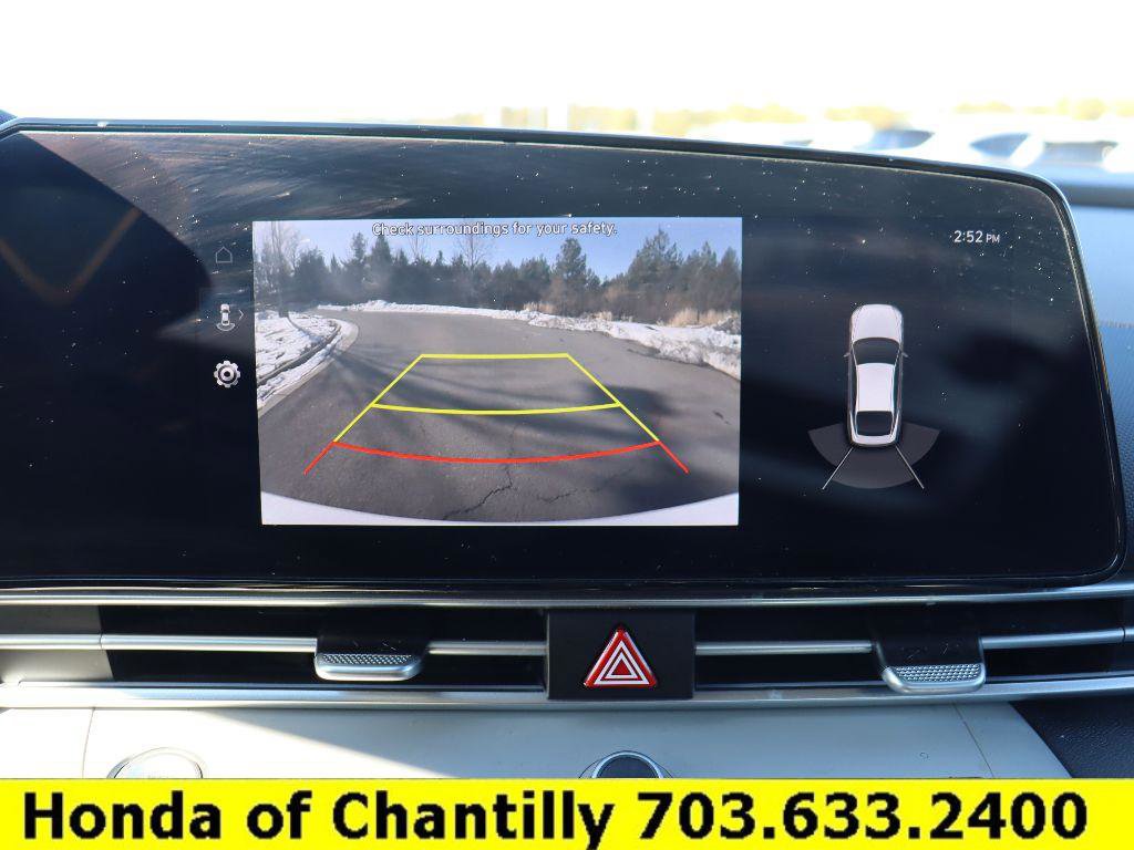 Used 2023 Hyundai Elantra Limited w/ Cargo Package image 16