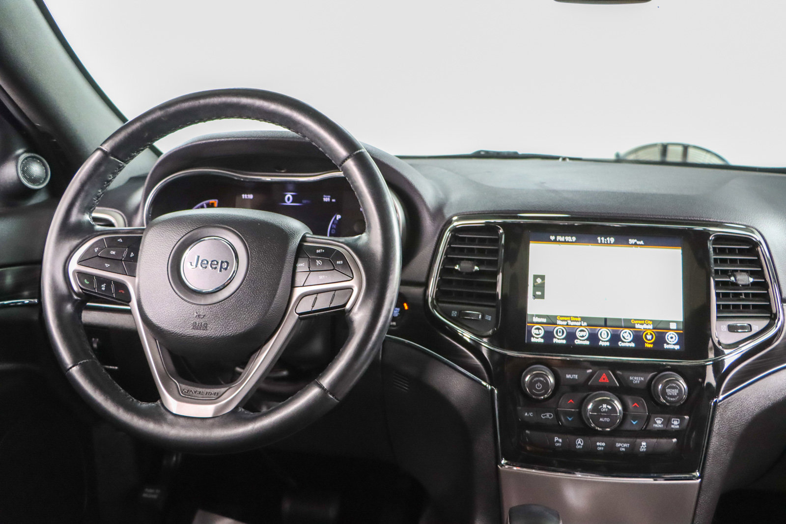 Used 2021 Jeep Grand Cherokee Limited image 17