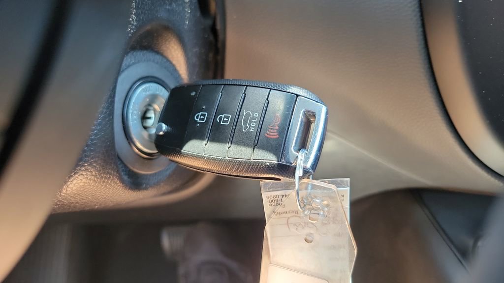 Used 2017 Kia Soul + FWD image 9