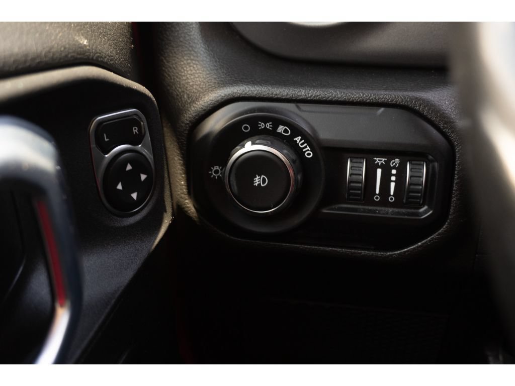 Used 2022 Jeep Wrangler Unlimited Sport AWD/4WD image 26