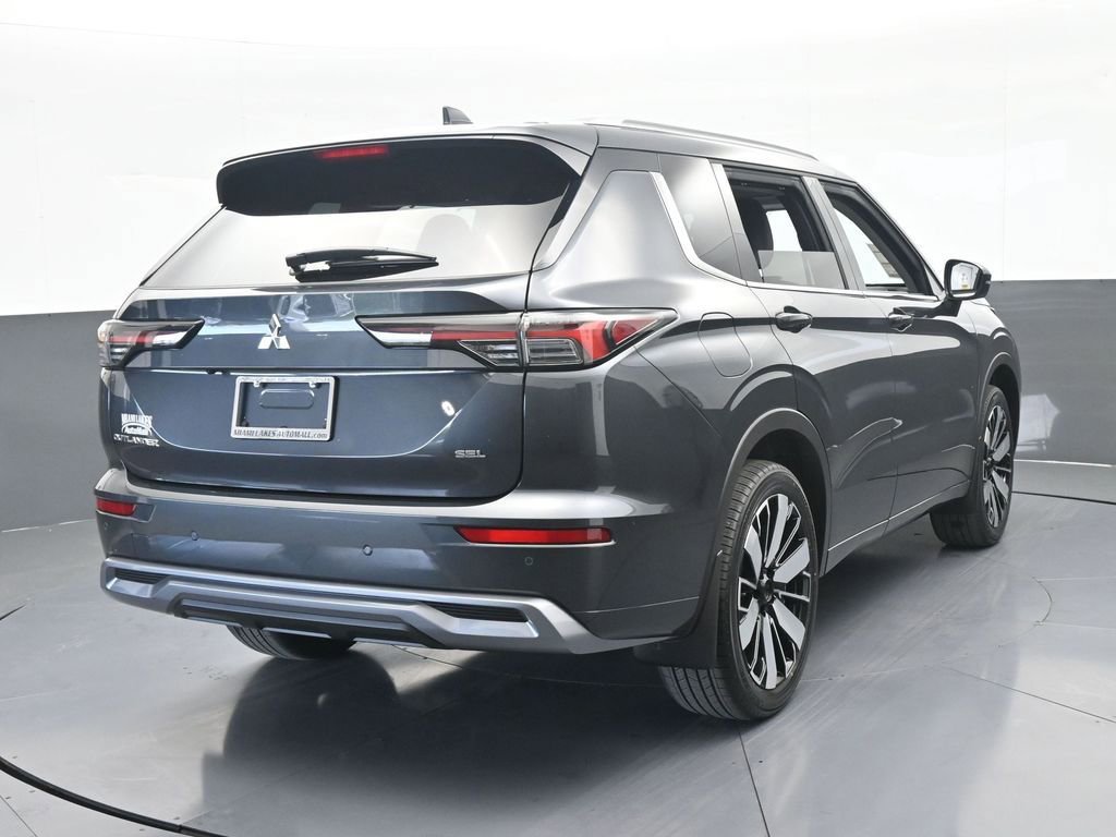 New 2026 Mitsubishi Outlander SEL FWD image 5