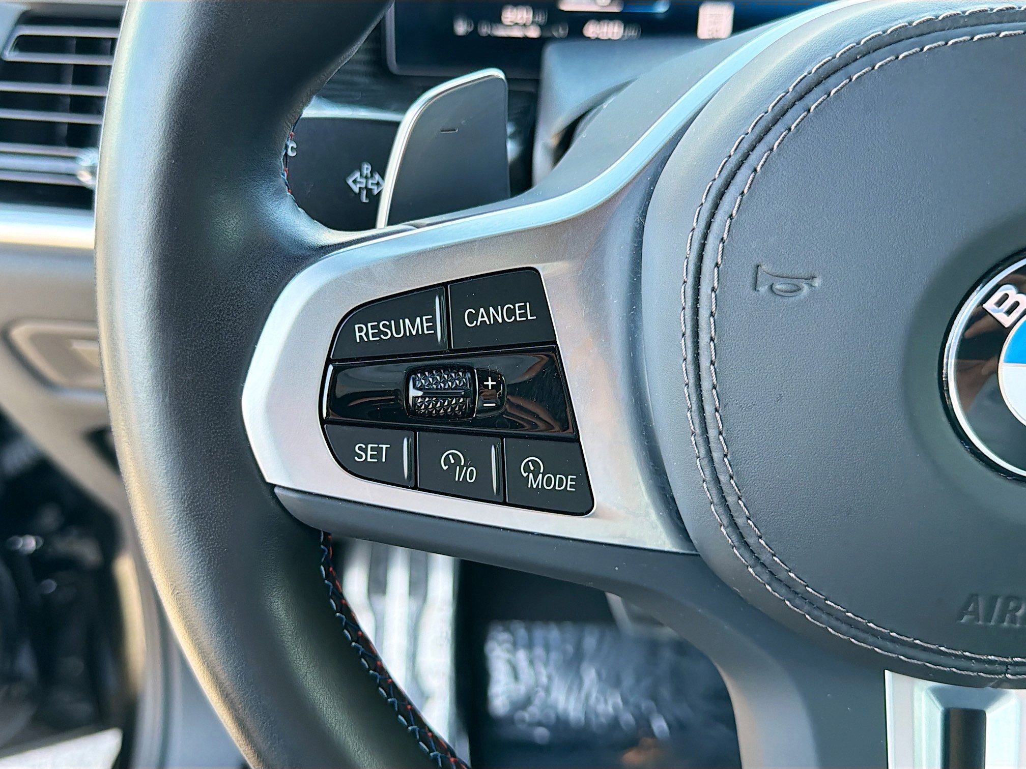 Used 2024 BMW X5 M60i w/ Climate Comfort Package image 38