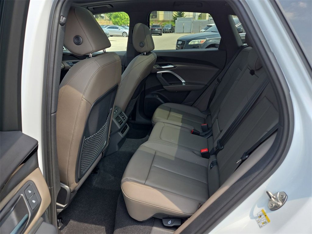 New 2025 Audi Q5 Premium image 23