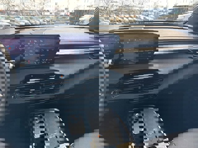 Used 2025 Buick Enclave Preferred image 13