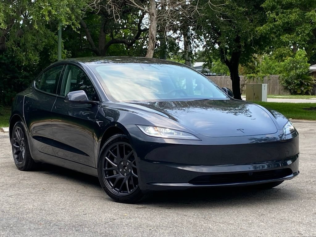 Used 2026 Tesla Model 3 AWD/4WD image 5