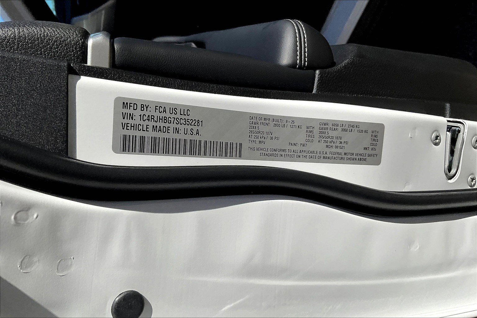 New 2025 Jeep Grand Cherokee Limited image 13