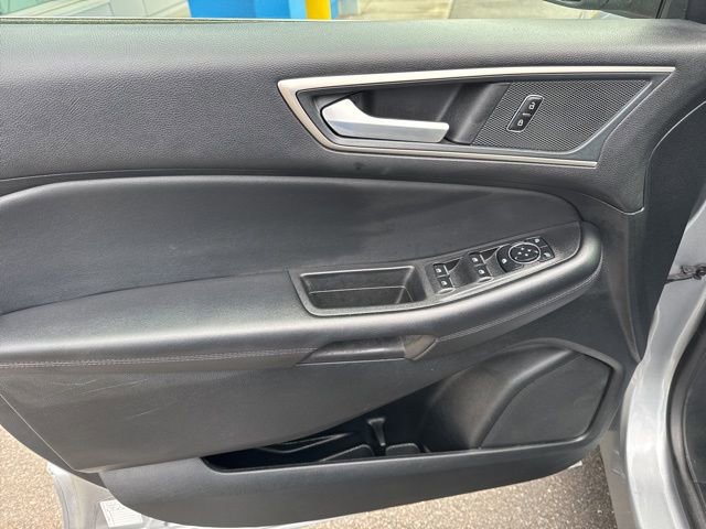 Used 2024 Ford Edge SEL AWD/4WD image 7