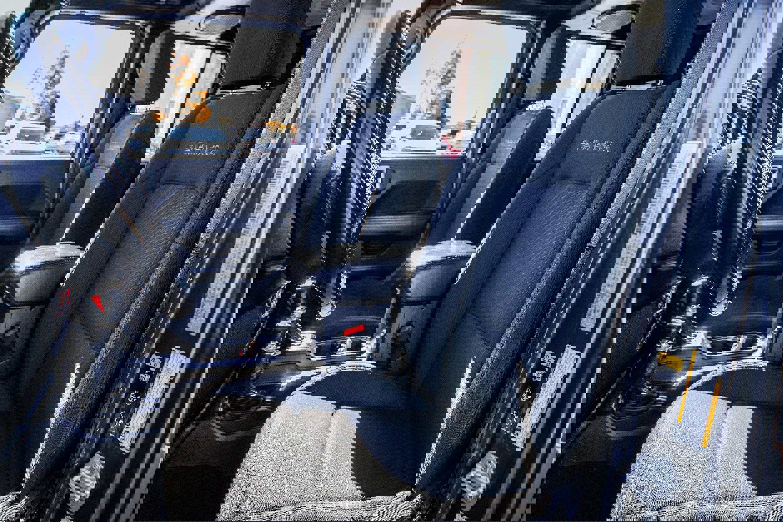 Used 2020 Jeep Wrangler Unlimited Sahara image 9