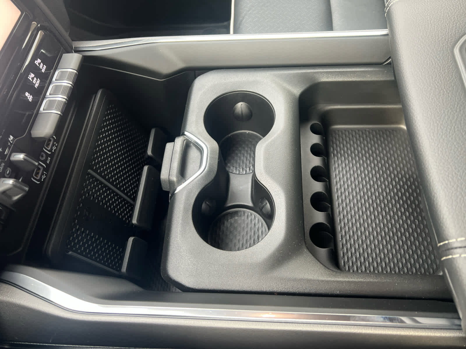 New 2026 RAM 1500 Laramie w/ Night Edition image 33