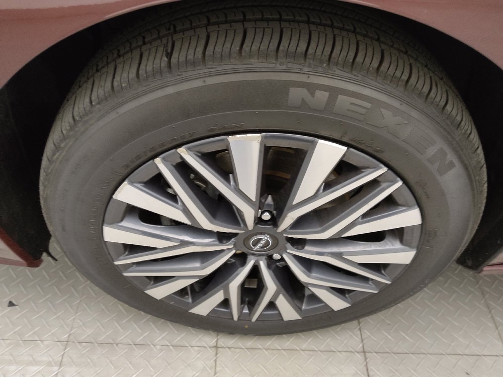 Used 2025 Nissan Altima 2.5 SV AWD/4WD image 31