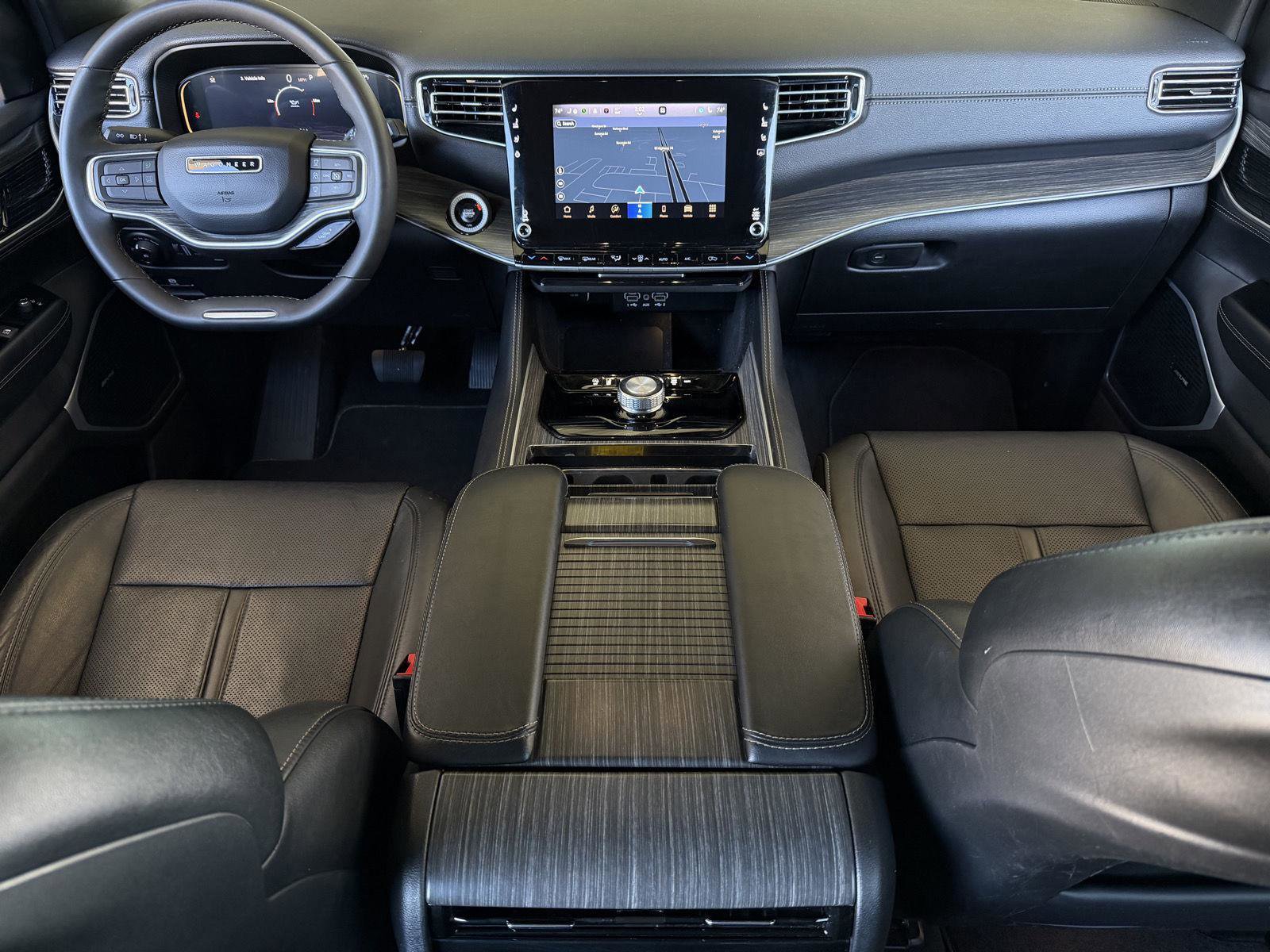 Used 2024 Jeep Wagoneer Series II w/ Flexible Seating Group image 6