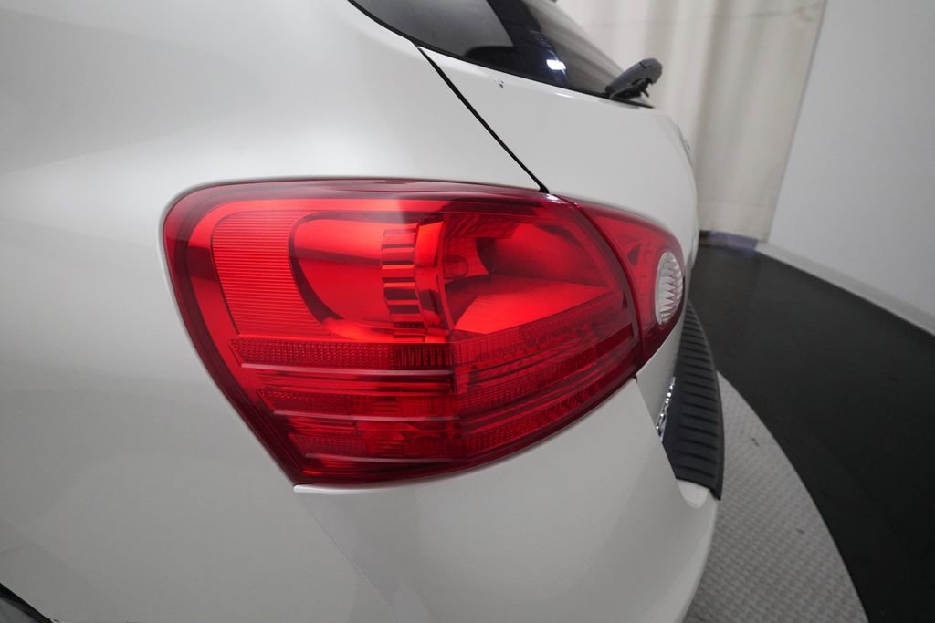 Used 2012 Nissan Rogue SV image 32